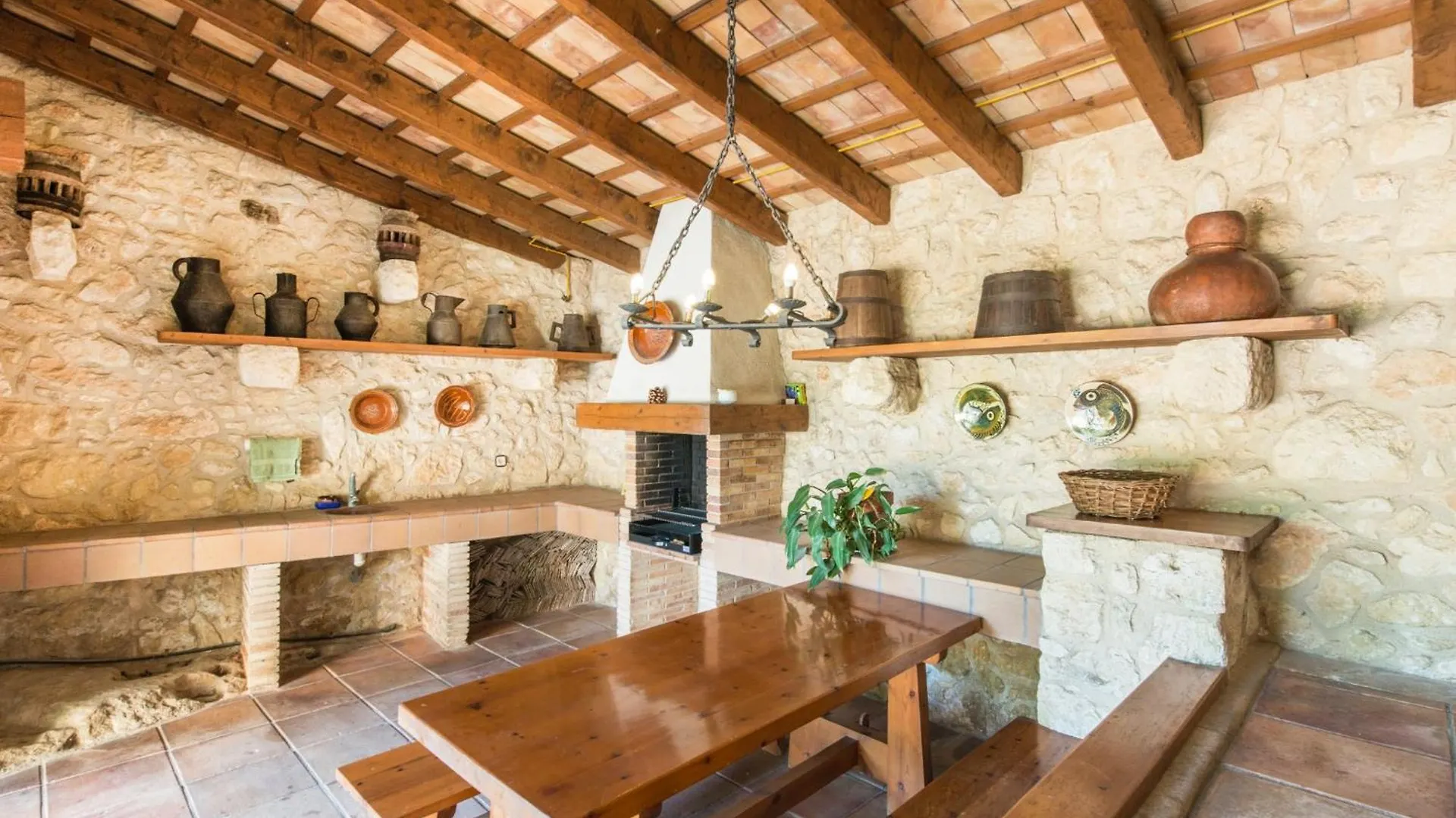 Cal Tomas Villa Castellet 0*,  Spain