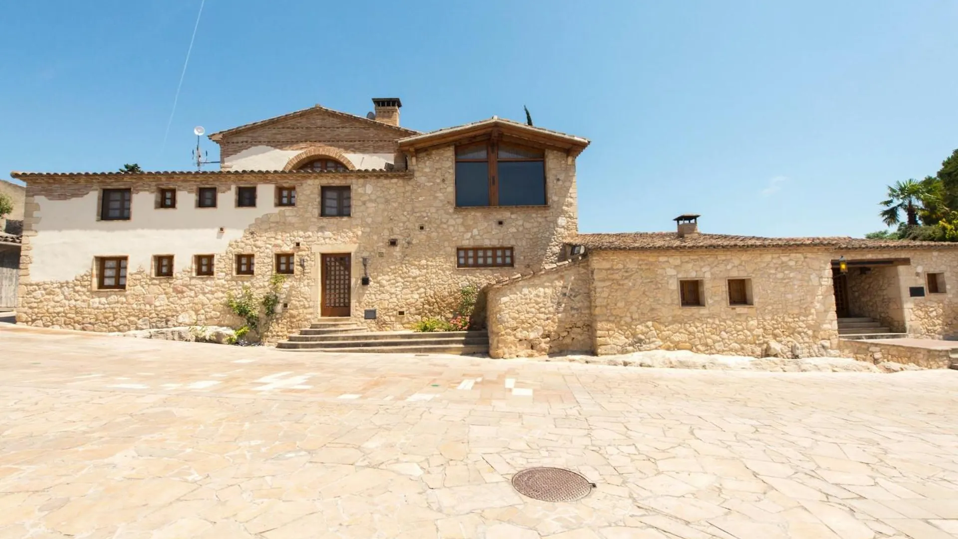 Cal Tomas Villa Castellet Spain